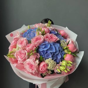 Букет MIX із півонії, гортензій та еустоми